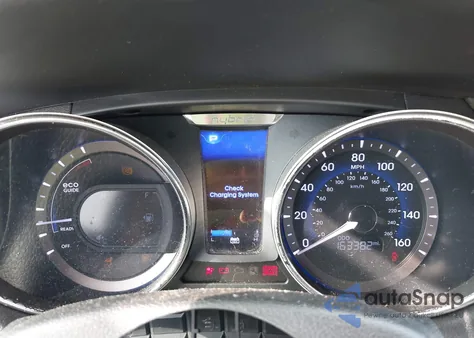 2012 Hyundai Sonata z USA, uszkodzony, nr VIN KMHEC4A48CA045817